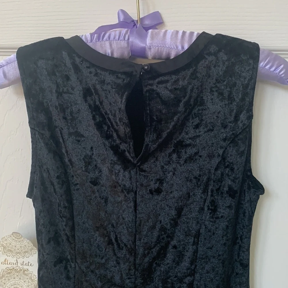 Nwt Altar’d State Sleeveless Flare Velvet Top